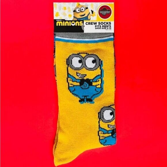 *3/$15* Mens Minions Socks - Picture 2 of 3